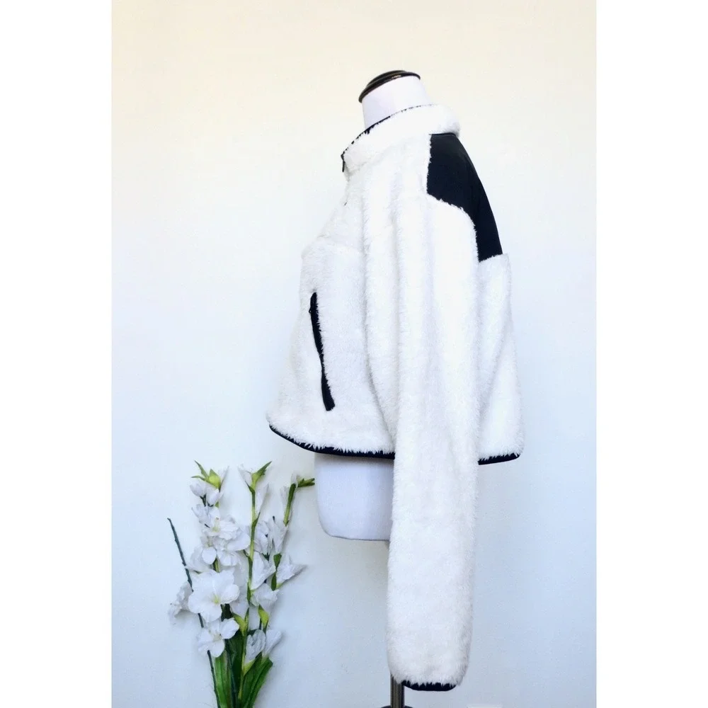 NEW! Nike Sportswear Quarter Zip Crop Sherpa Plush Fleece Shirt Ivory Black SZ M